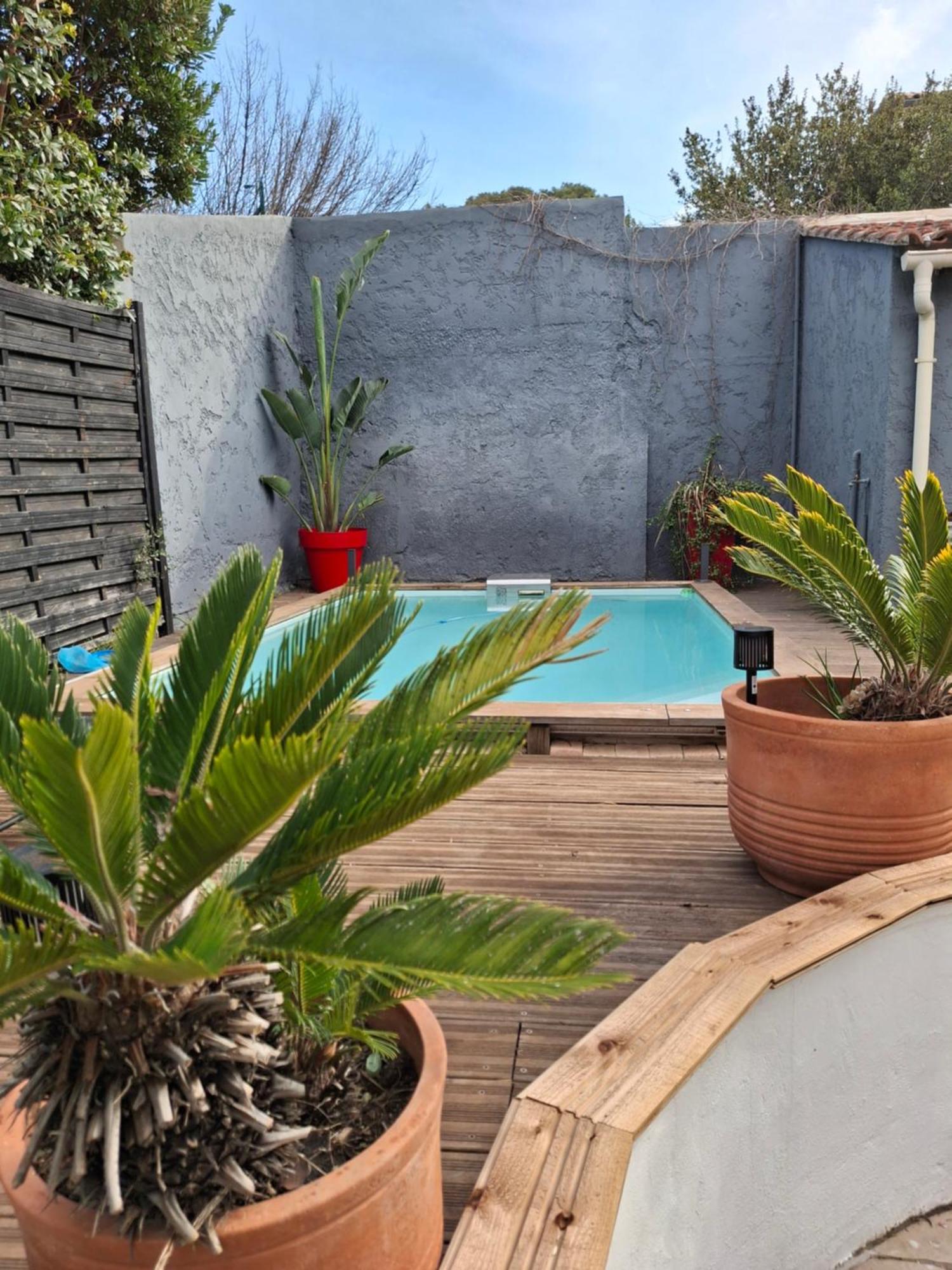 Maison Independante Avec Piscine Privative Pres De La Mer La Garde  Exteriér fotografie